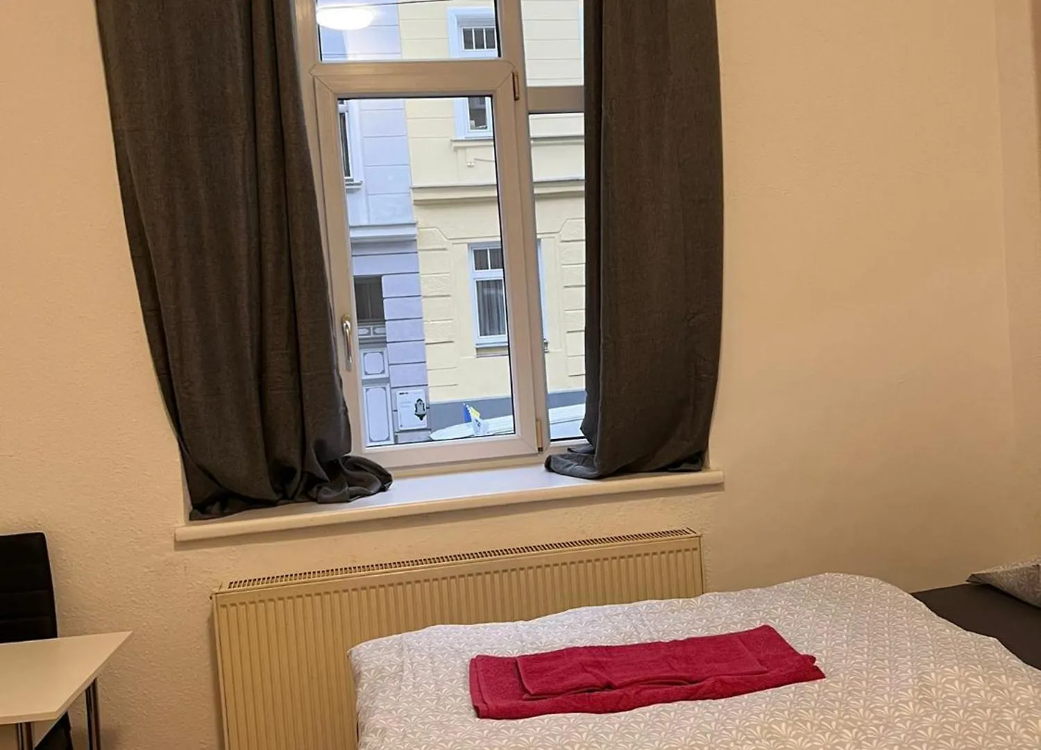 Lovely 3Br Aptbshared Next To Meidling Station Διαμέρισμα Βιέννη